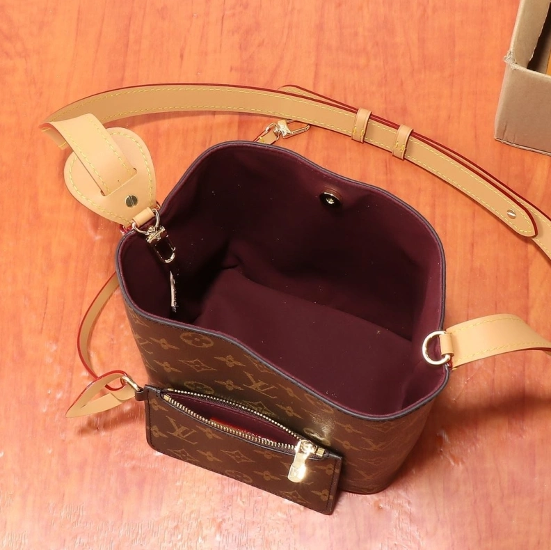 WellDesigned LX Bucket Bags 23861