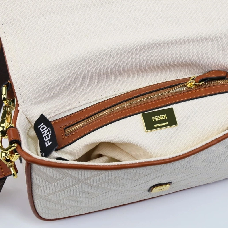 Versatile Fxndx Baguette Bags 70282