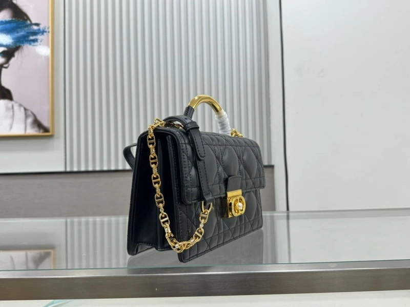 Sleek Dxxr Top Handle Bags 62263