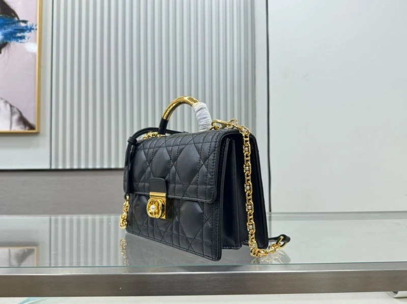 Sleek Dxxr Top Handle Bags 62263