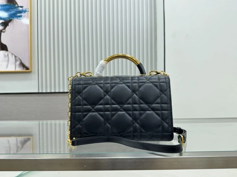 Sleek Dxxr Top Handle Bags 62263