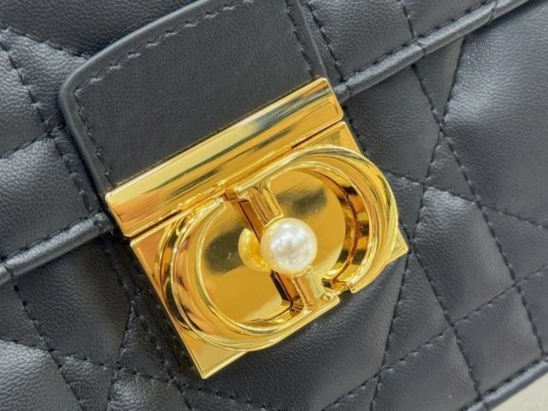 Sleek Dxxr Top Handle Bags 62263