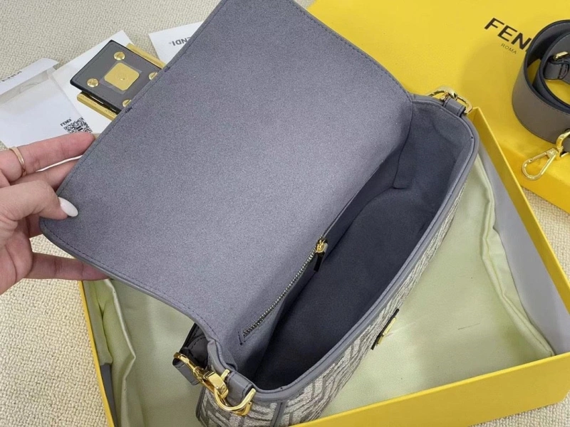 Trendy Fxndx Baguette Bags 69708