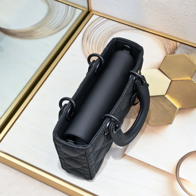 Resilient Dxxr Top Handle Bags 62914