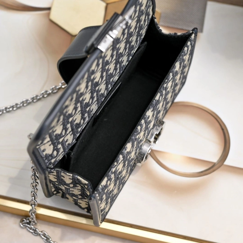 Dxxr Satchel bags Elegant 62905