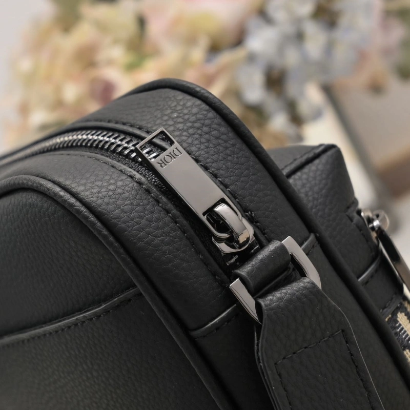 Trendsetting Dxxr Satchel bags 62904