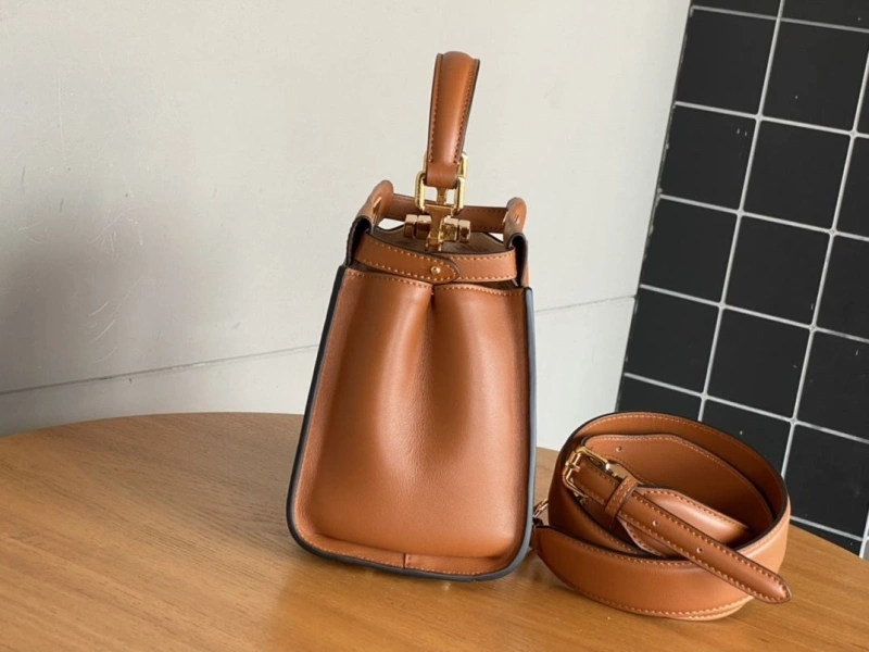 WellDesigned Fxndx Top Handle Bags 69148