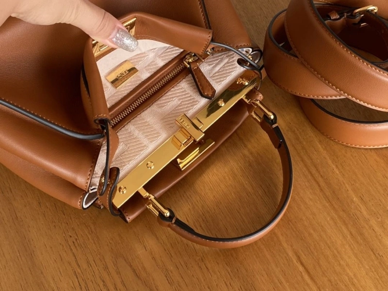 WellDesigned Fxndx Top Handle Bags 69148
