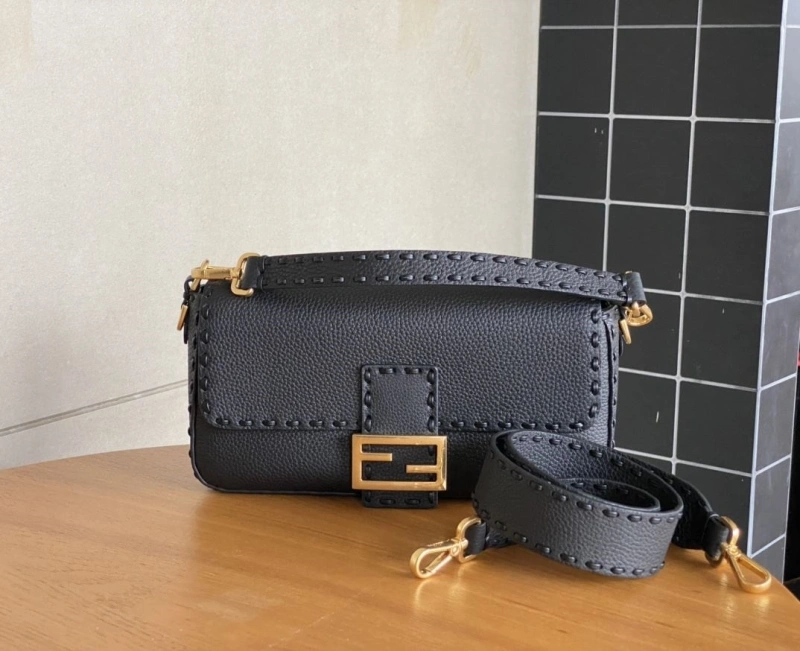 Cozy Fxndx Baguette Bags 69458