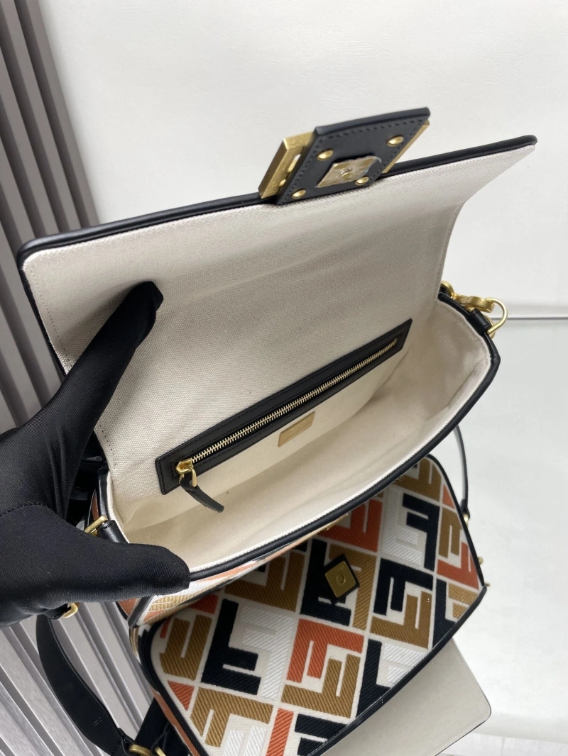 Soft Fxndx Baguette Bags 69465