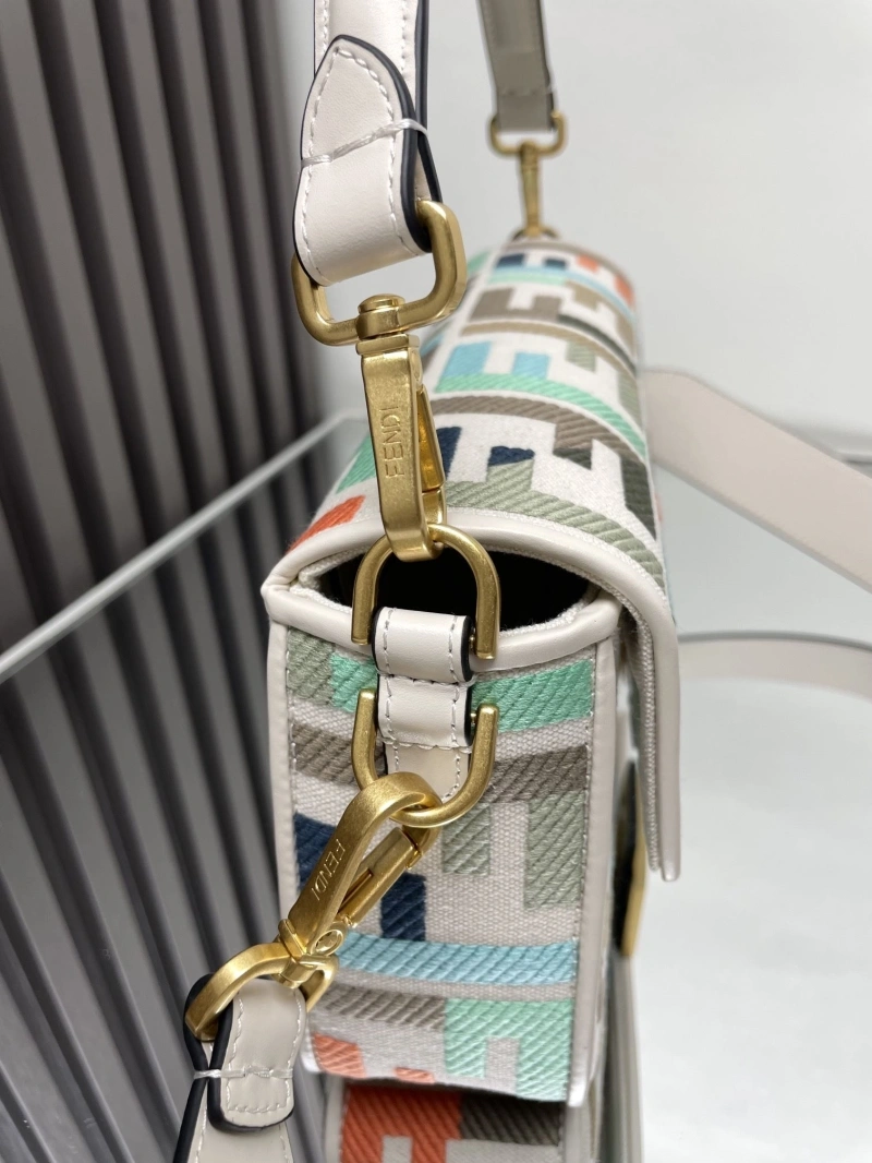 Resilient Fxndx Baguette Bags 69426