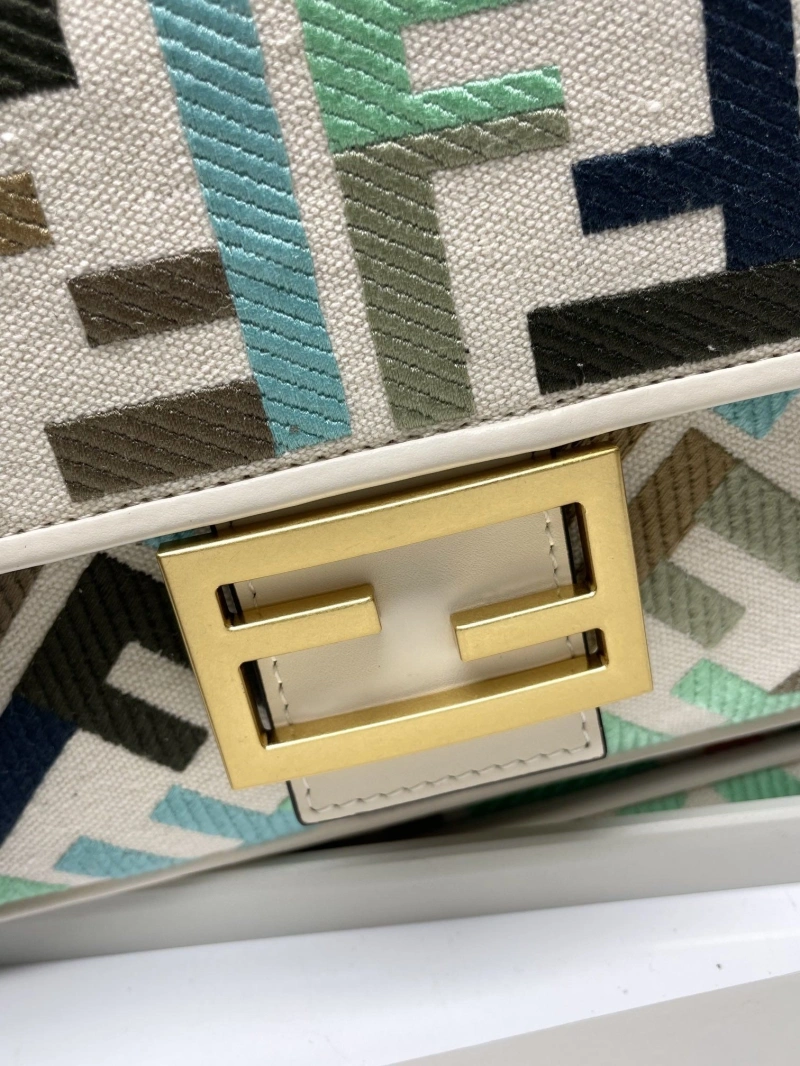 Resilient Fxndx Baguette Bags 69426