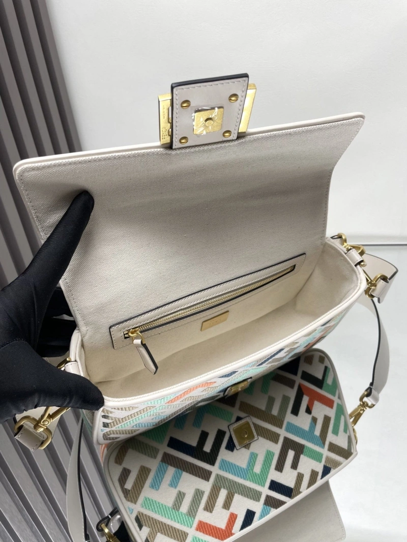 Resilient Fxndx Baguette Bags 69426
