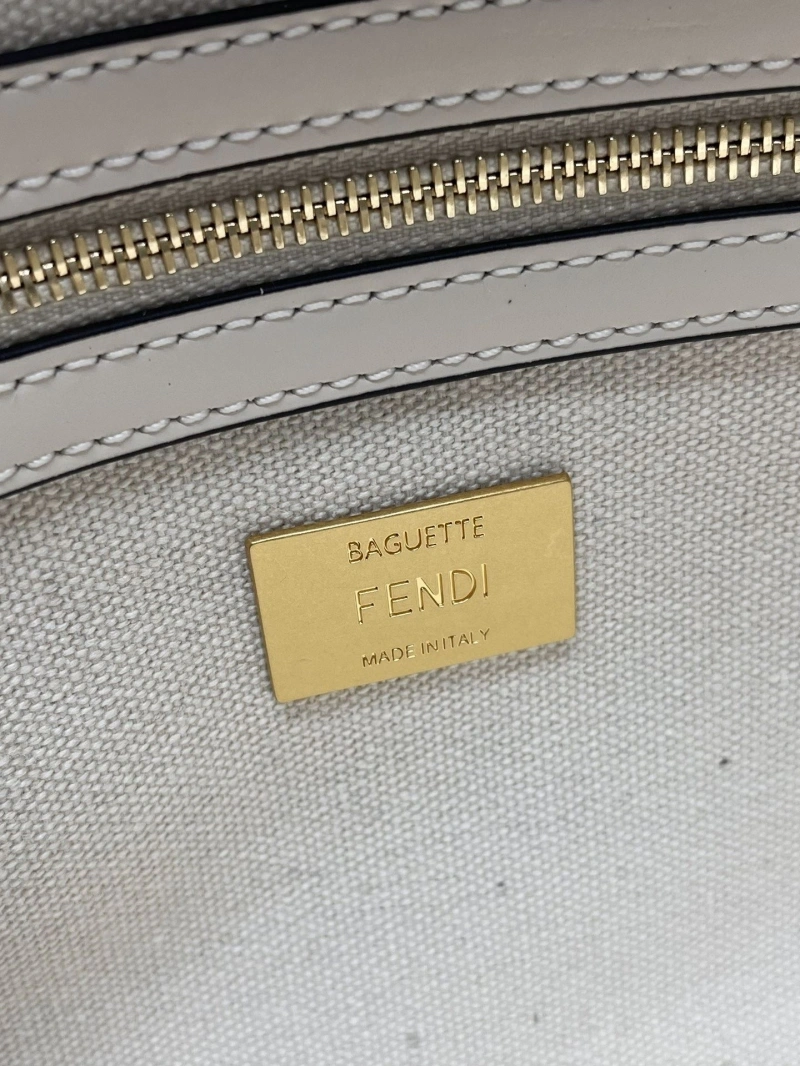 Resilient Fxndx Baguette Bags 69426