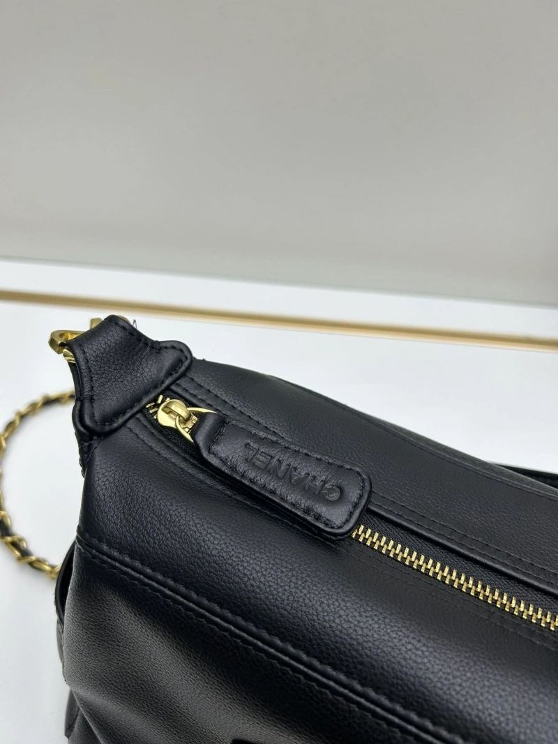 EyeCatching Chxnxl Top Handle Bags 32666
