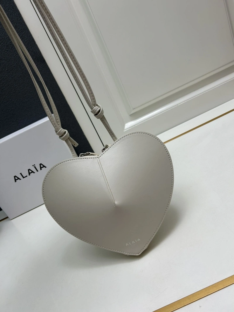 Bright Alxxa Round Bags 82345