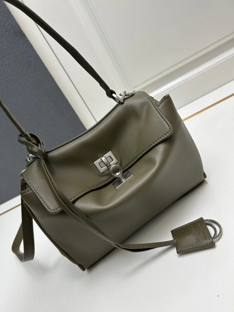 Resilient Bxlxnciaga Top Handle Bags 82546