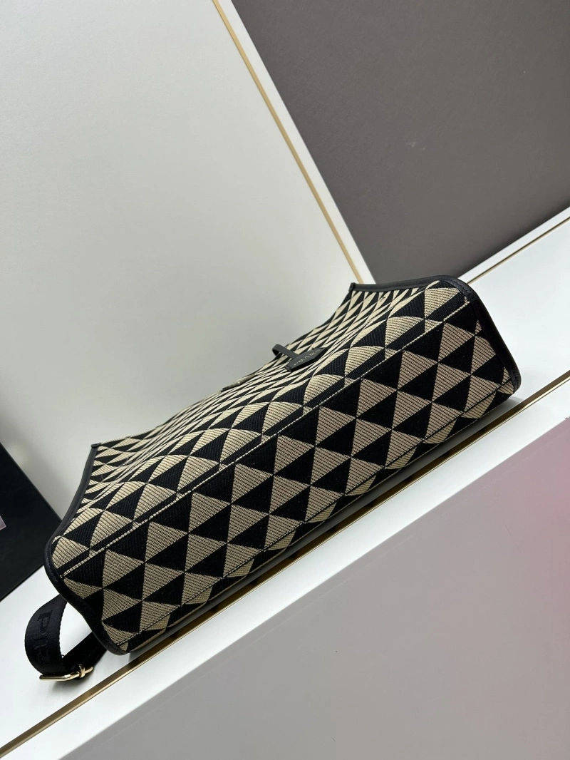 ModernLook Prxdx Shopping Bags 57387