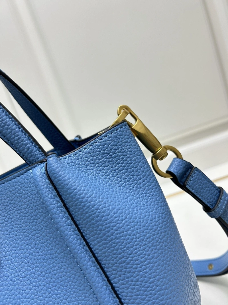 Fashionable Vxlxntino Handle Bags 82777