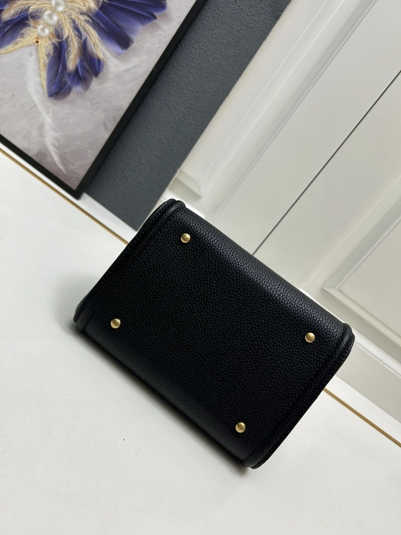 HighQuality Vxlxntino Handle Bags 82811