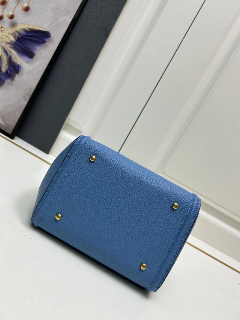 Cozy Vxlxntino Handle Bags 82785