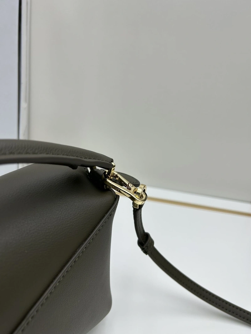 DailyWear Lxxwe Handle Bags 82503