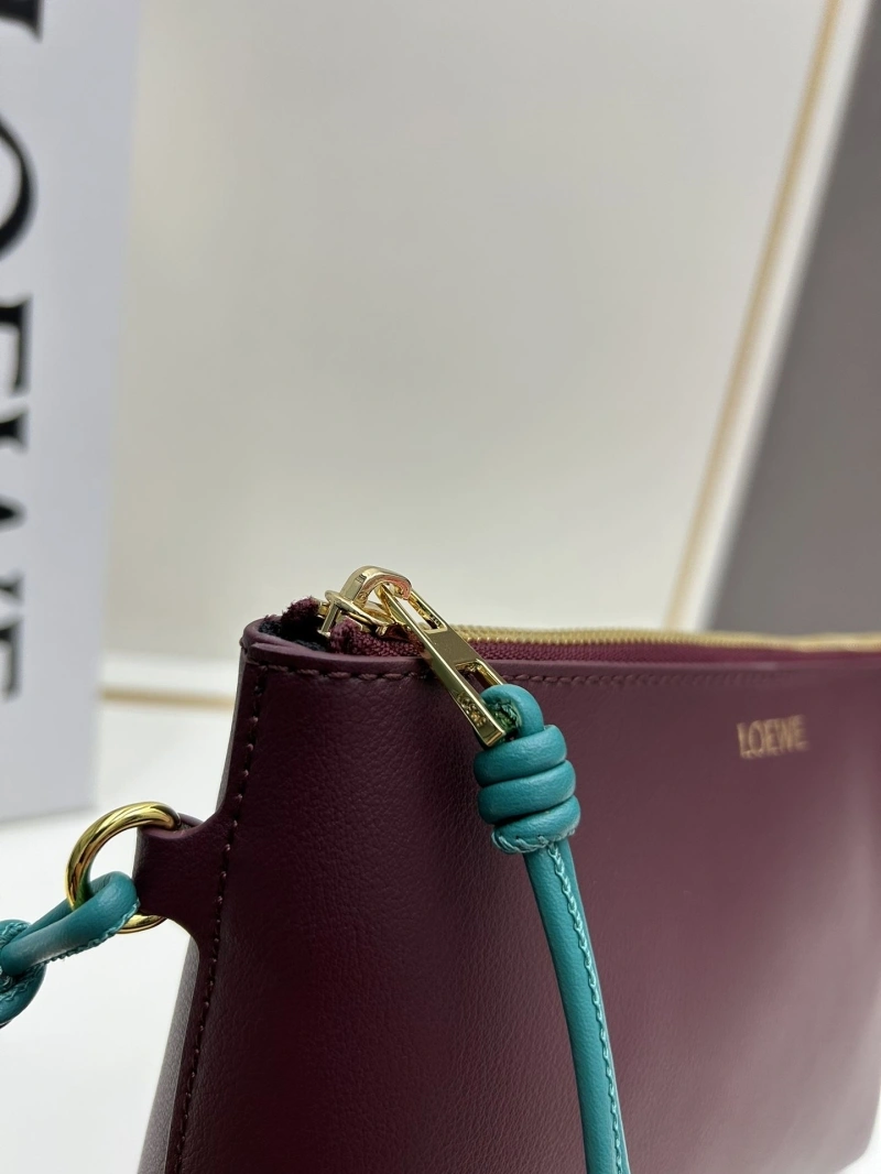 ModernLook Lxxwe Clutch 82500