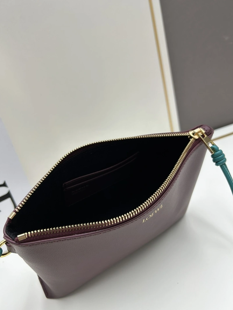 ModernLook Lxxwe Clutch 82500