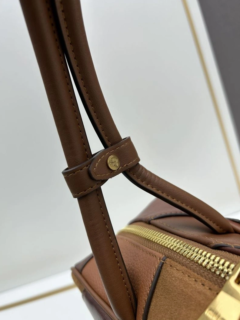 Fashionable MIX MIX Top Handle Bags 79517