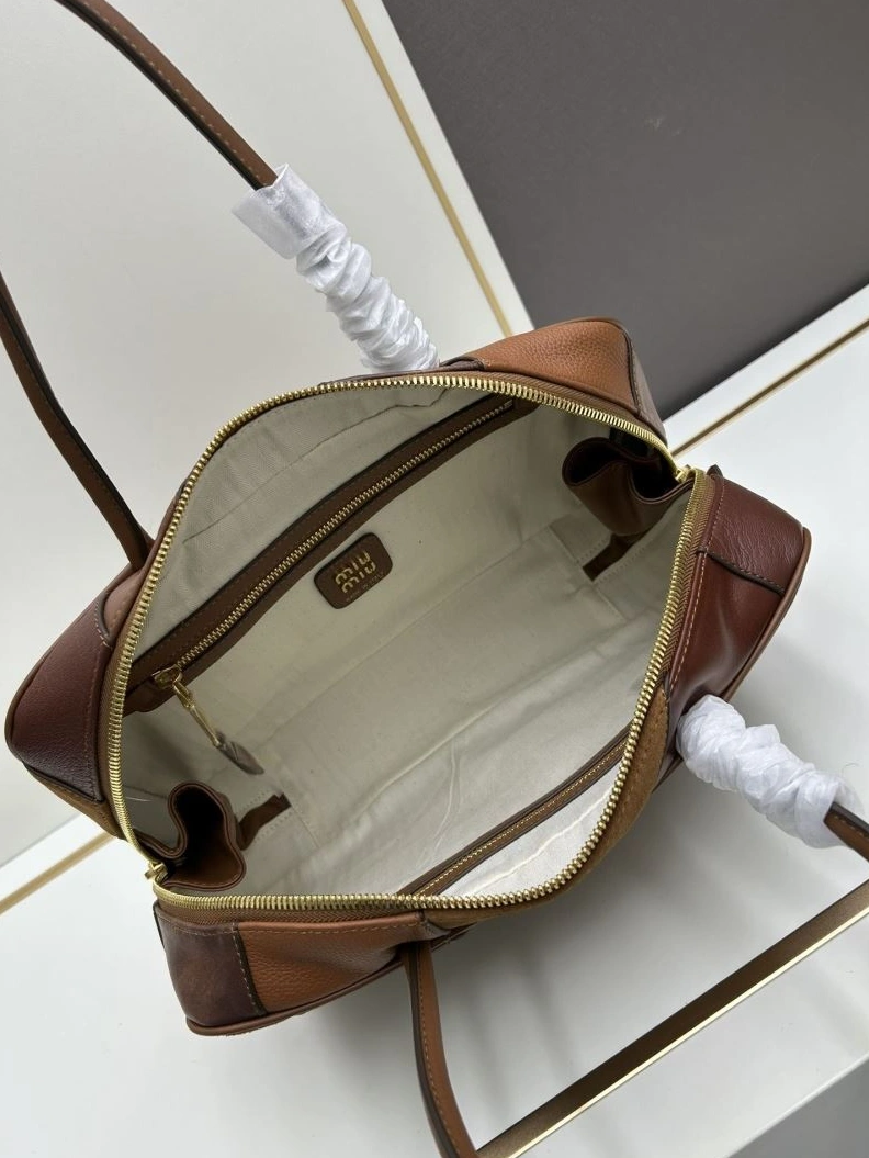 Fashionable MIX MIX Top Handle Bags 79517