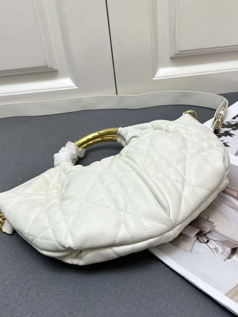 Versatile Dxxr Top Handle Bags 61875