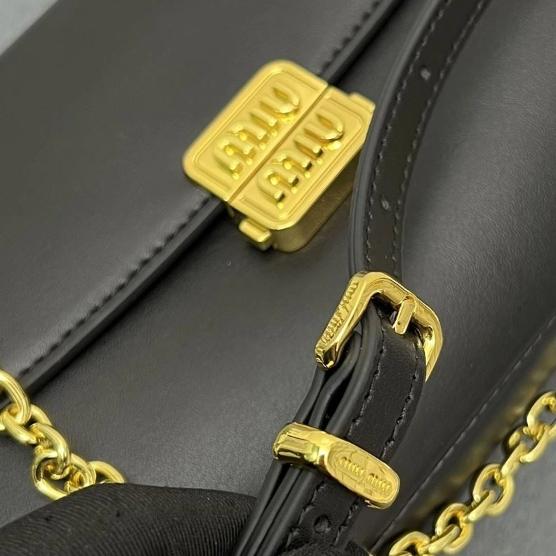 Resilient MIX MIX Top Handle Bags 79510