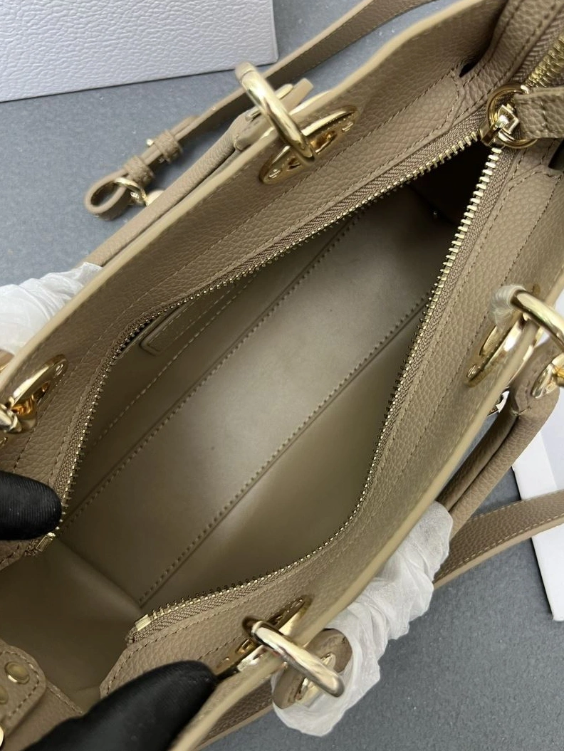 Sleek Dxxr Top Handle Bags 61903