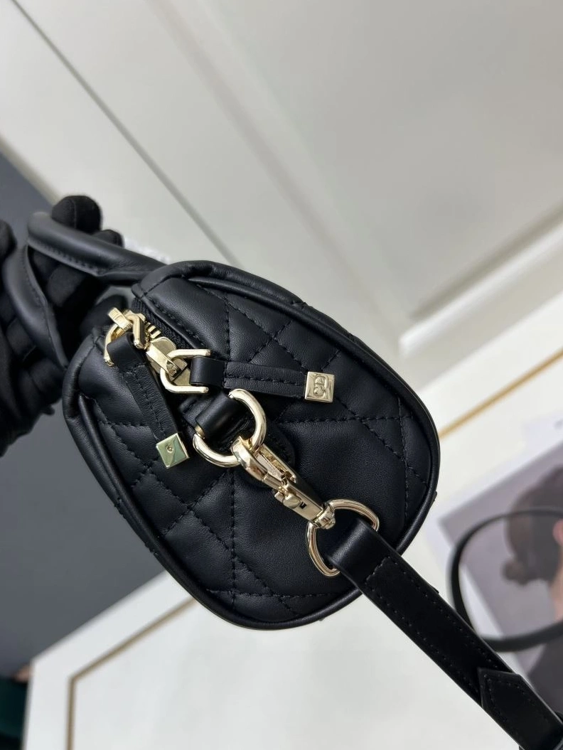 Classic Dxxr Top Handle Bags 61908