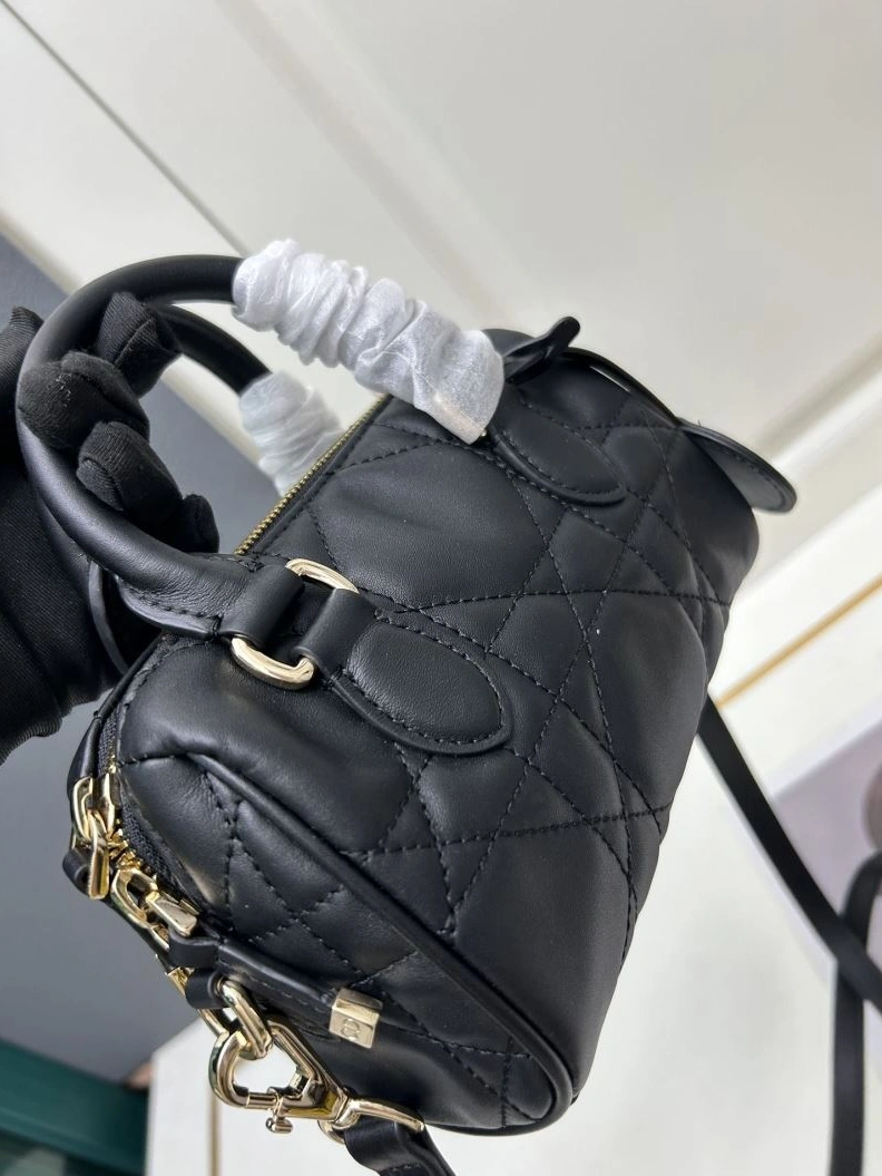 Classic Dxxr Top Handle Bags 61908