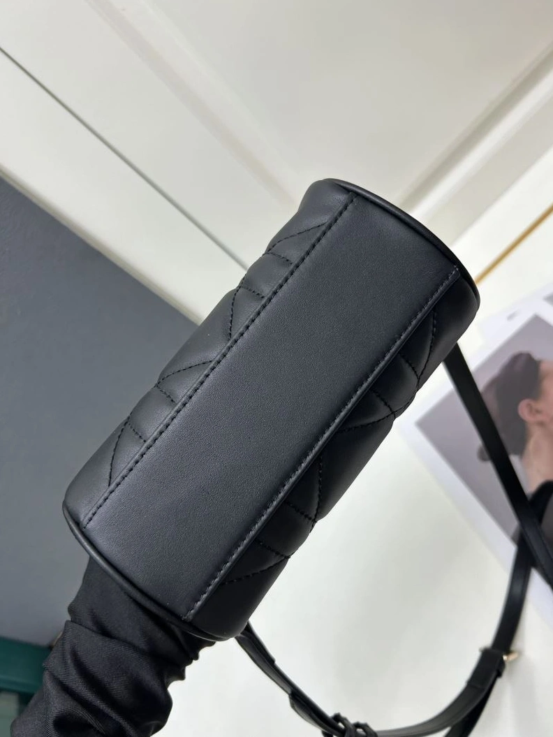 Classic Dxxr Top Handle Bags 61908