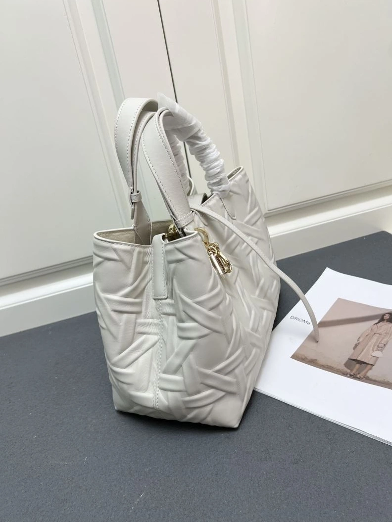 DailyWear Dxxr Shopping Bags 61986