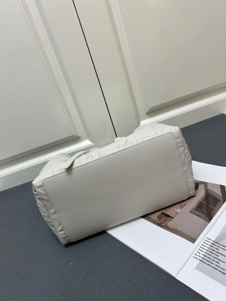 DailyWear Dxxr Shopping Bags 61986
