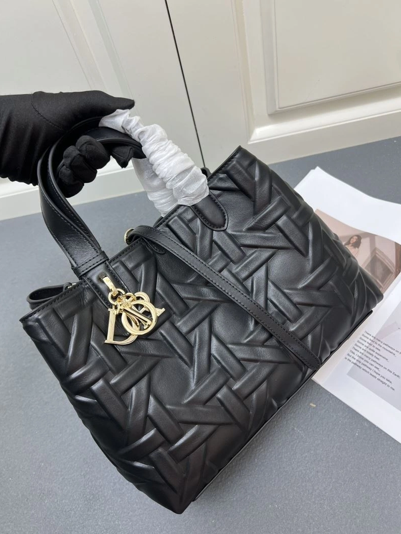 Trendsetting Dxxr Shopping Bags 61996