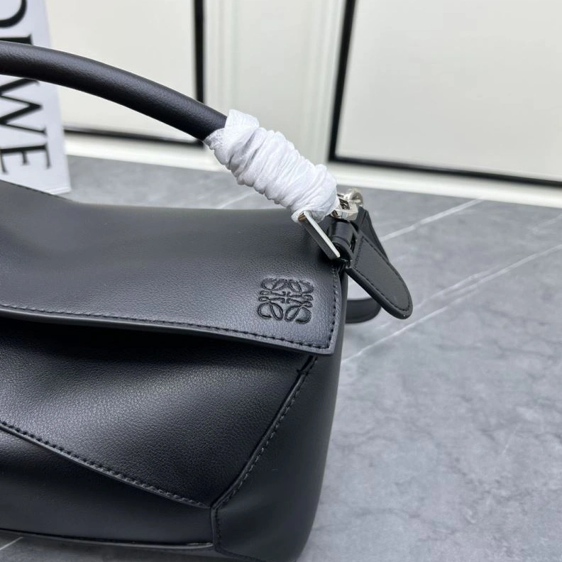 Vibrant Lxxwe Satchel Bags 79807