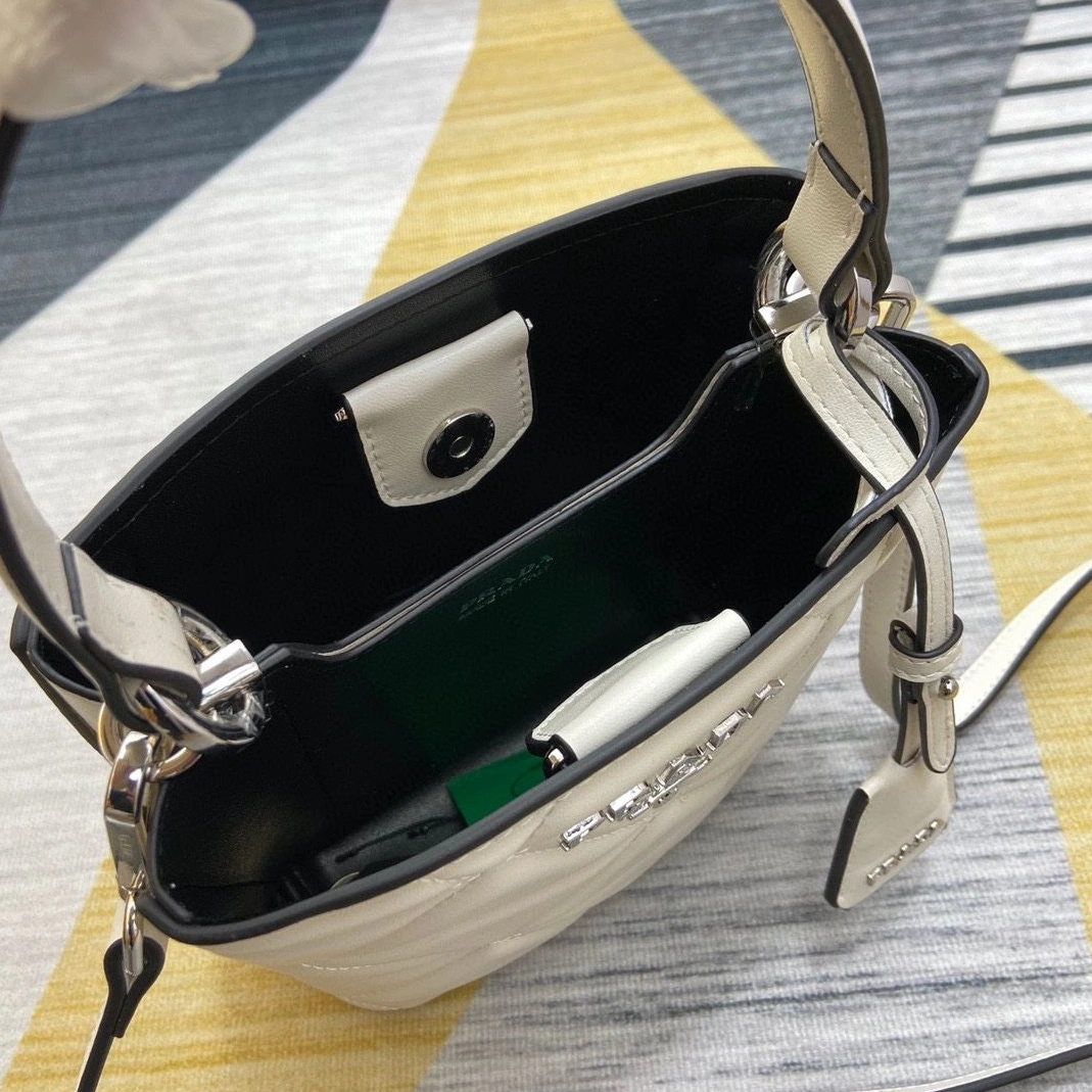 Versatile Prxdx Shopping Bags 59666