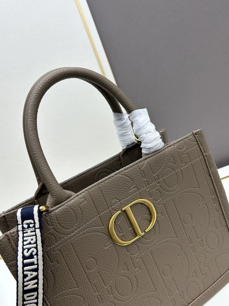 Resilient Dxxr Shopping Bags 61971
