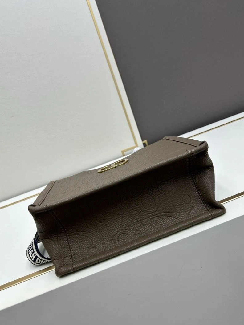 Resilient Dxxr Shopping Bags 61971