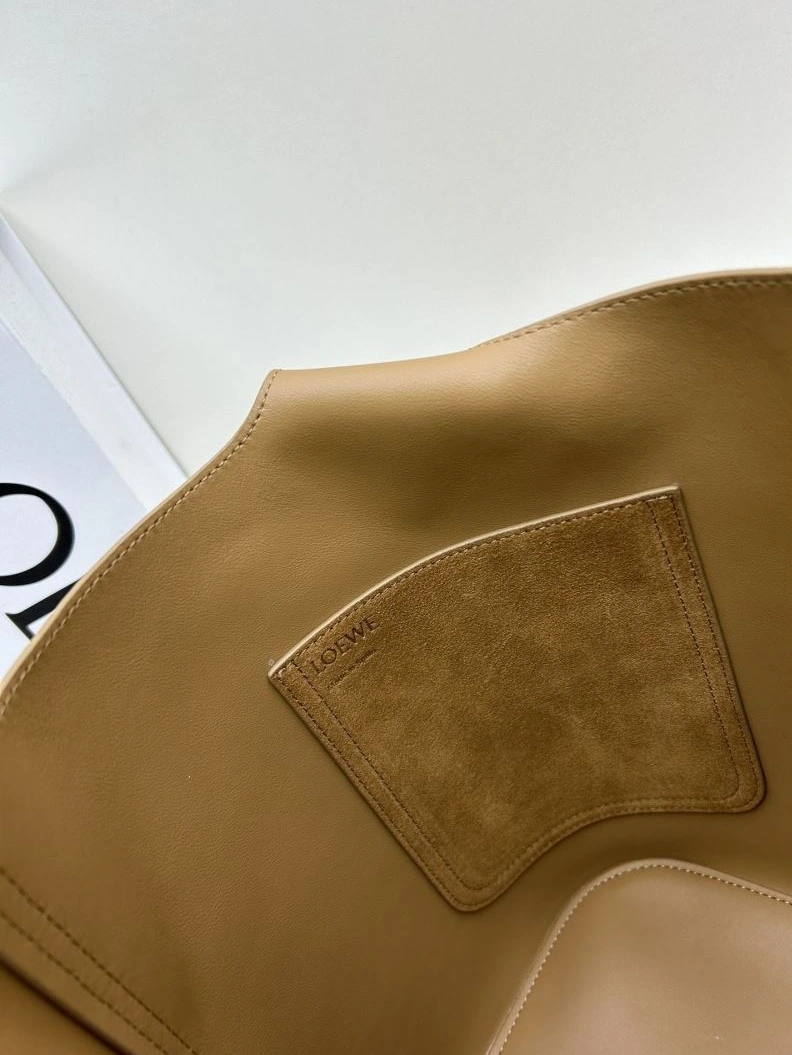Refined Lxxwe Handle Bags 79863