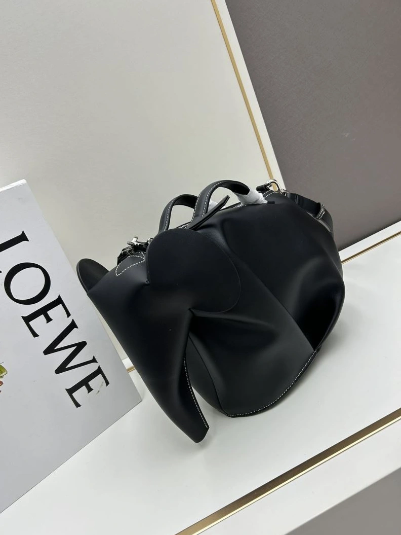 EyeCatching Lxxwe Clutch 79901