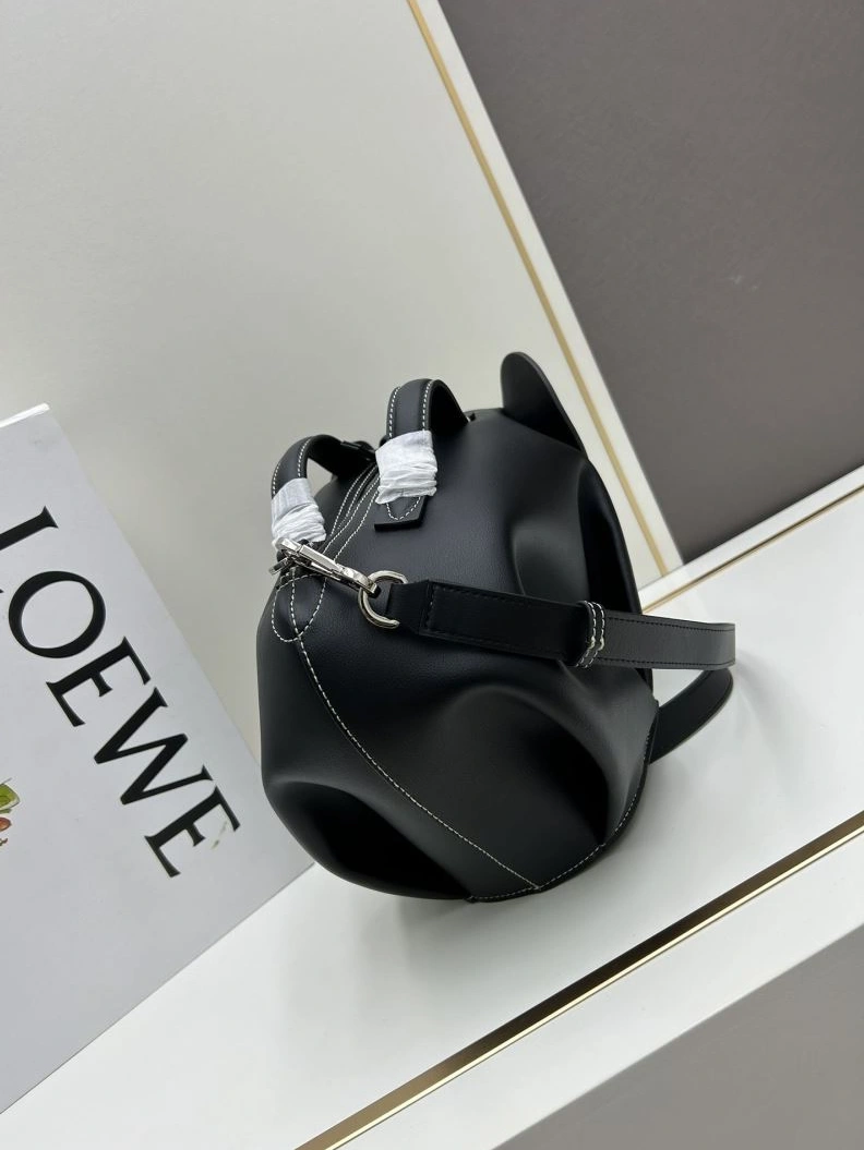 EyeCatching Lxxwe Clutch 79901