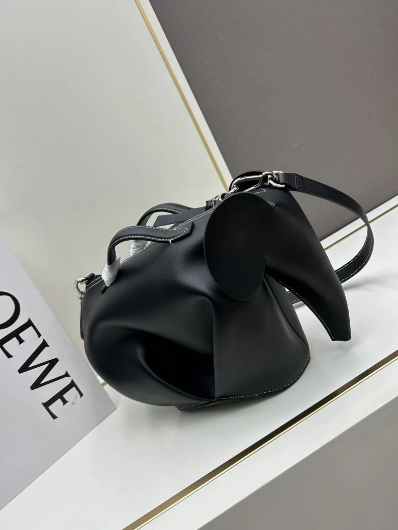 EyeCatching Lxxwe Clutch 79901