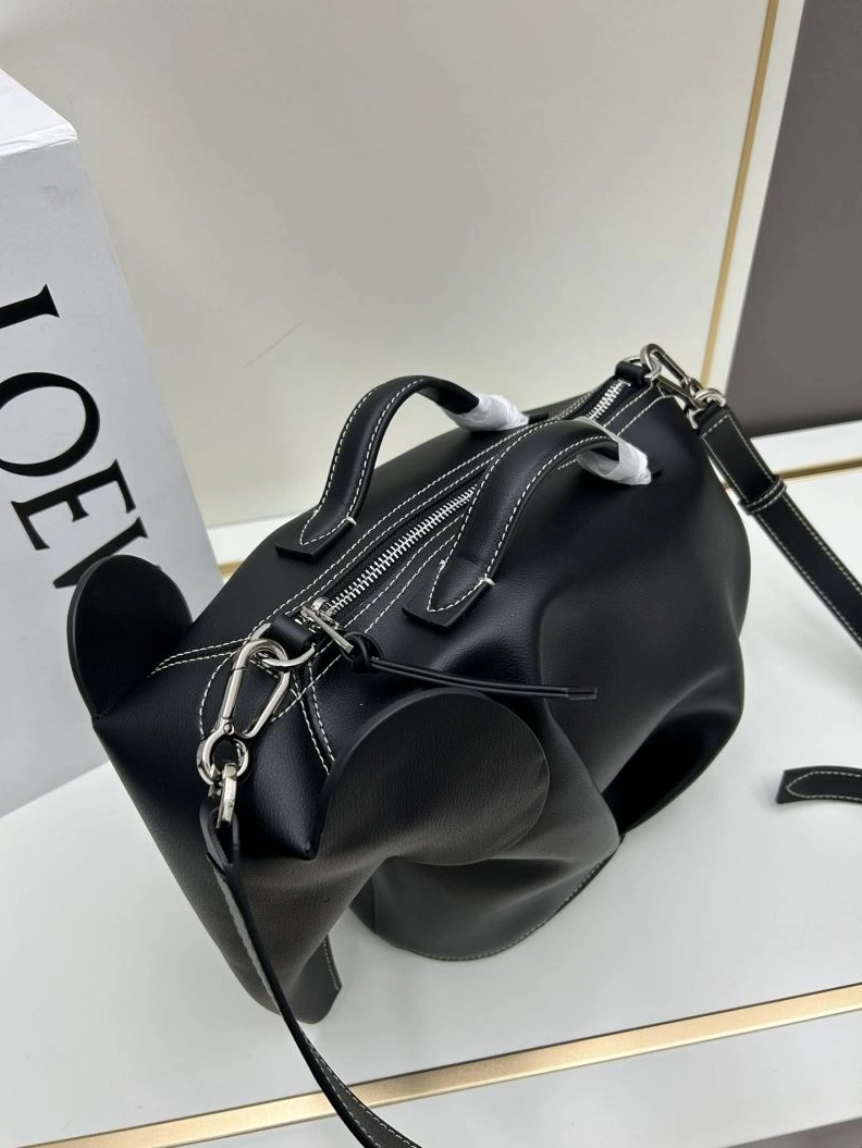 EyeCatching Lxxwe Clutch 79901