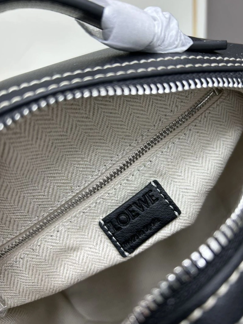 EyeCatching Lxxwe Clutch 79901
