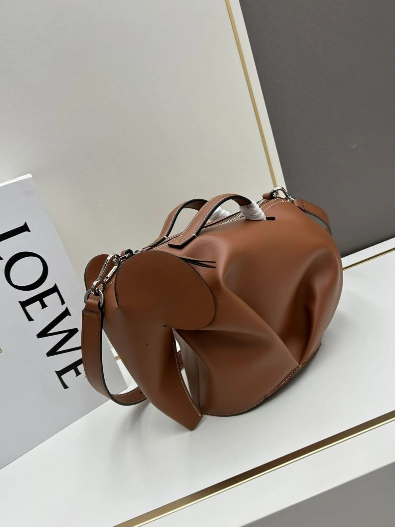Minimalist Lxxwe Clutch 79897
